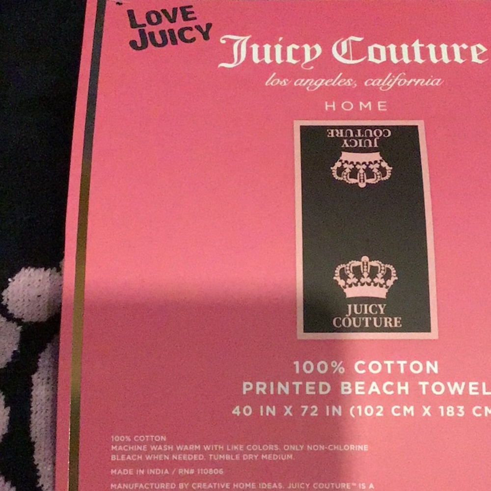 Juicy Couture black pink crown 6ft Long Beach towel. Crown logo, new with hanger